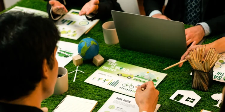diverse-group-business-people-planning-business-marketing-with-environmental-responsibility-greener-ecology-productive-teamwork-contribute-natural-preservation-sustainable-future-quaint - Pratama Institute