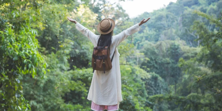 Menguji Urgensi Green Tax Pariwisata Indonesia: Antara Solusi Ideal dan Beban Fiskal Baru