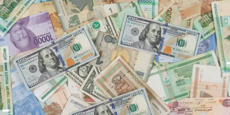 Ilustrasi Rupiah Mengalami Pelemahan Terhadap USD