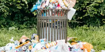 - Pratama Institute Sampah